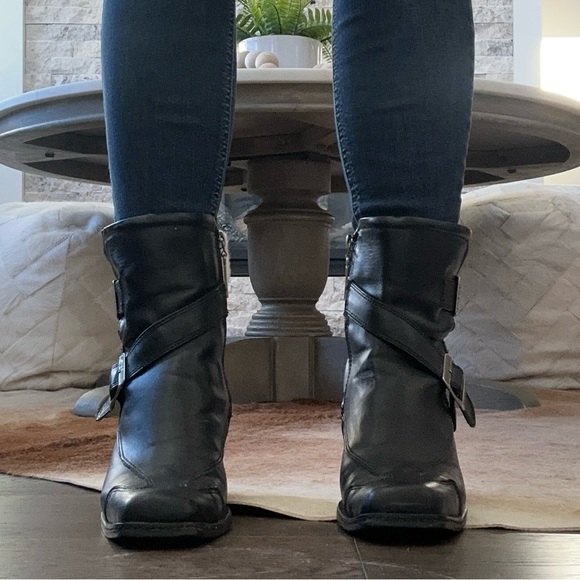 Milwaukee | Motorcycle Booties 🖤 🏍️ - Picture 3 of 13